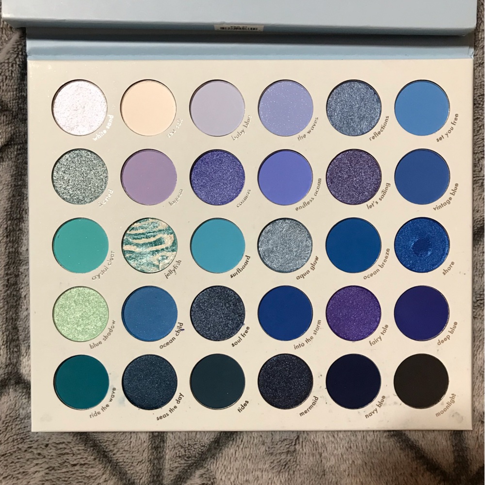 Eyeshadow Palette - Right The Wave